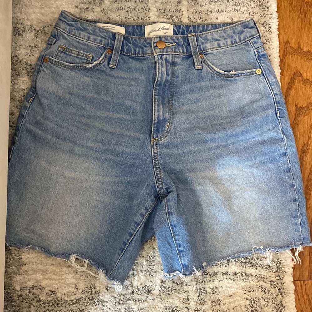 Target Vintage Bermuda Shorts size 6/28R